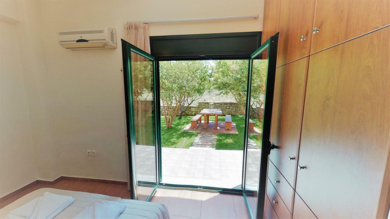 Villa Eleni Asprouliánoi Esterno foto